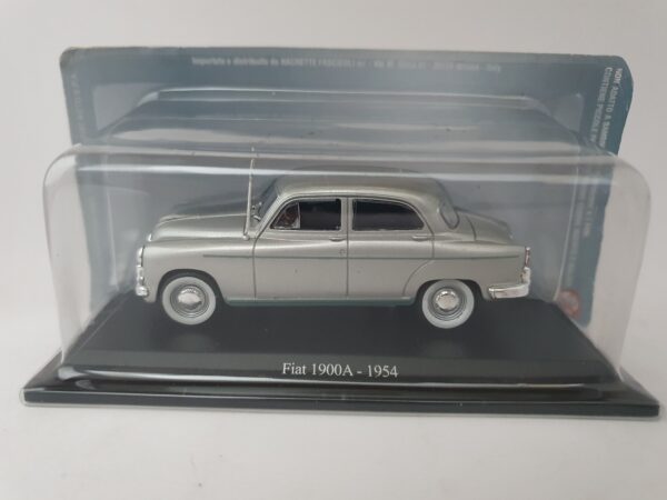 Fiat 1900A - 1954 scala 1/43 Hachette