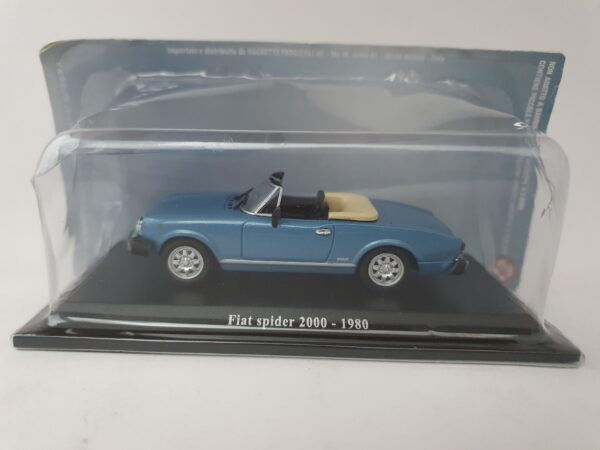 Fiat Spider 2000 - 1980 scala 1/43 Hachette