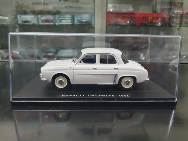 RENAULT DAUPHINE - 1961 Auto Vintage 1:24 Europe collection