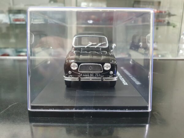 RENAULT 4L PARISIENNE - 1966 Auto Vintage 1:24 Europe collection - immagine 2