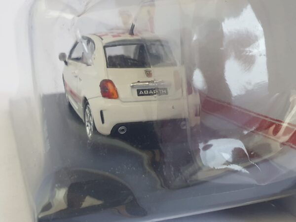Fiat Abarth 500 - 2008 scala 1/43 hachette - immagine 3
