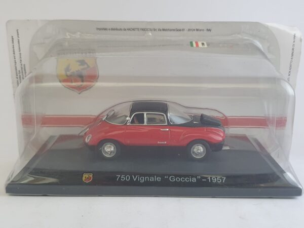 750 Vignale "Goccia" - 1957 Abarth scala 1/43 hachette