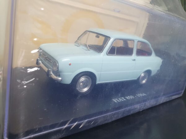 FIAT 850 - 1964 Auto Vintage 1:24 Europe collection - immagine 3