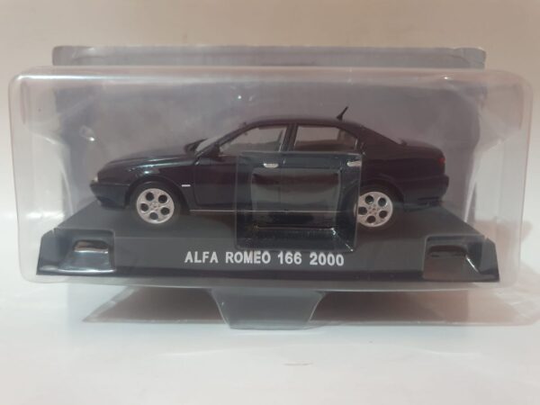 ALFA ROMEO 166 2000 - CARABINIERI - 1/43