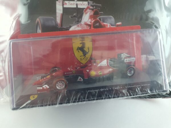 Ferrari SF15-T - 2015 - Sebastian Vettel Uscita 3 - scala 1/43 - immagine 2