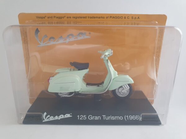 VESPA 125 GRAN TURISMO (1966) - scala 1/18