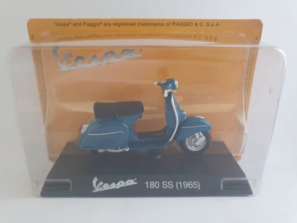 VESPA 180 SS (1965) - scala 1/18