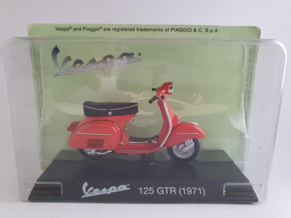 VESPA 125 GTR (1971) - scala 1/18