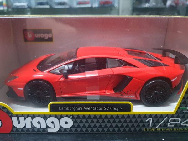 Lamborghini Aventador SV Coupè scala 1:24 Burago - immagine 2