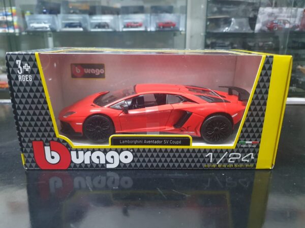 Lamborghini Aventador SV Coupè scala 1:24 Burago