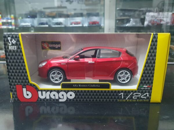 Alfa Romeo Giulietta scala 1:24 Burago