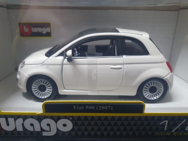 Fiat 500 (2007) scala 1:24 Burago - immagine 2