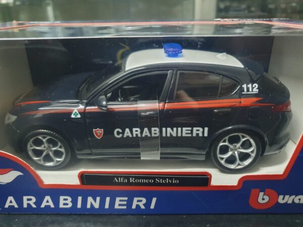 Alfa Romeo Stelvio CARABINIERI scala 1:24 Burago - immagine 3