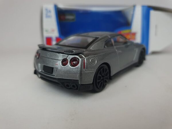 Nissan GT-R Coupè 2017 - BURAGO 1/43 - immagine 2