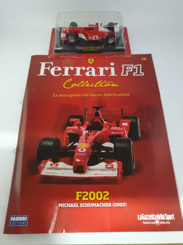 FERRARI F2002 - 2002 Michael Schumacher - Ferrari F1 collection 1/43 uscita 10 - immagine 3