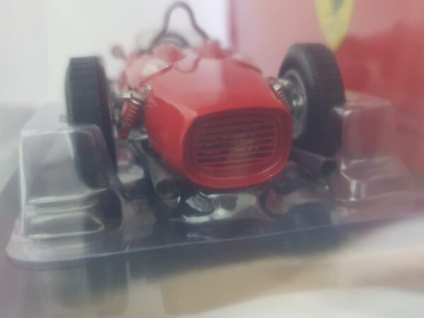 Ferrari 156 F1 - Phil Hill - 1961 Uscita 27 - LE GRANDI FERRARI F1 1:24 - immagine 4