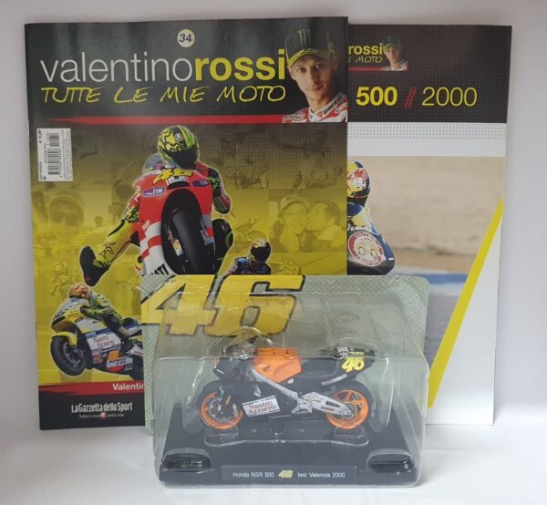 Honda NSR 500 test Valencia 2000 Valentino Rossi 46 1/18 - uscita 34