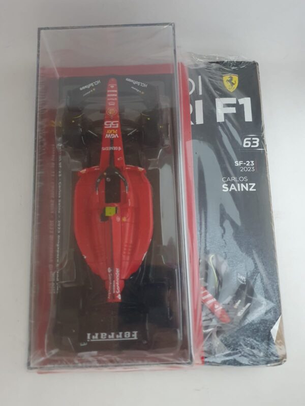 Ferrari SF-23 - Carlos Sainz - 2023 Singapore Grand Prix Uscita 63 - Le Grandi Formula 1 1:24